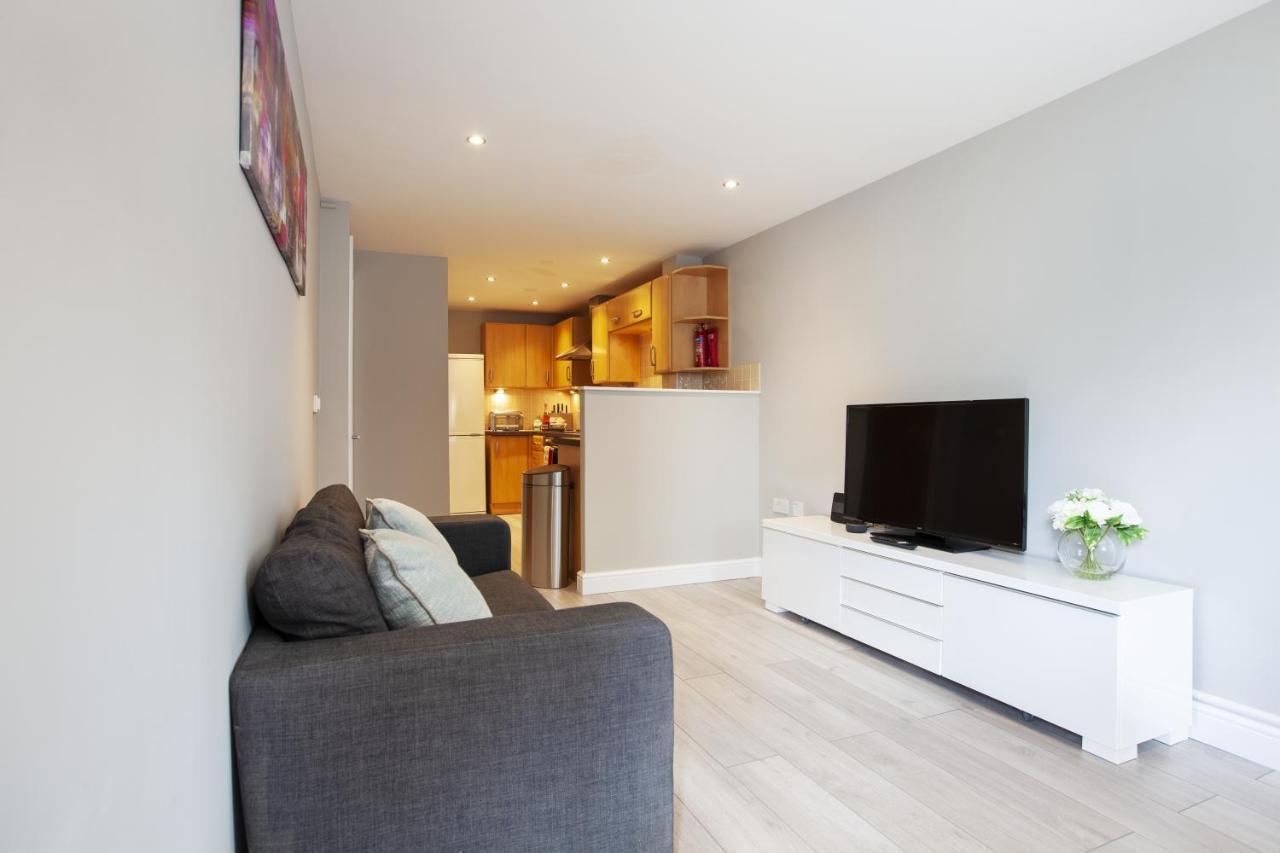Urban Living'S - The Wesley Beautiful City Centre Apartment With Balcony Oxford Eksteriør bilde